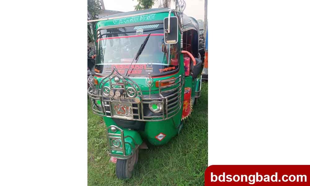 কসবা থানায় অবৈধ মাদক ১২ কেজি গাঁজা ও সিএনজি সহ দুই মাদক কারবারি গ্রেফতার